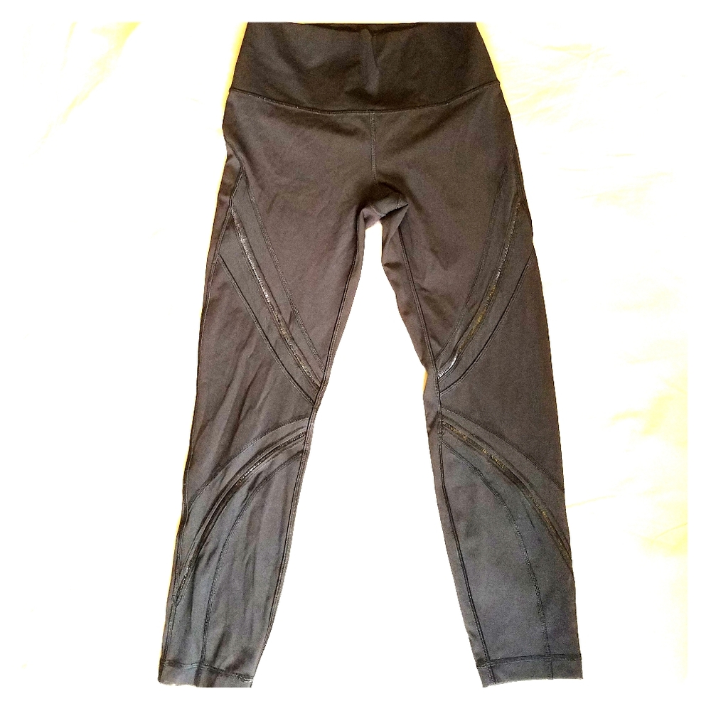 Black Mesh Lululemon Leggings Size 8
